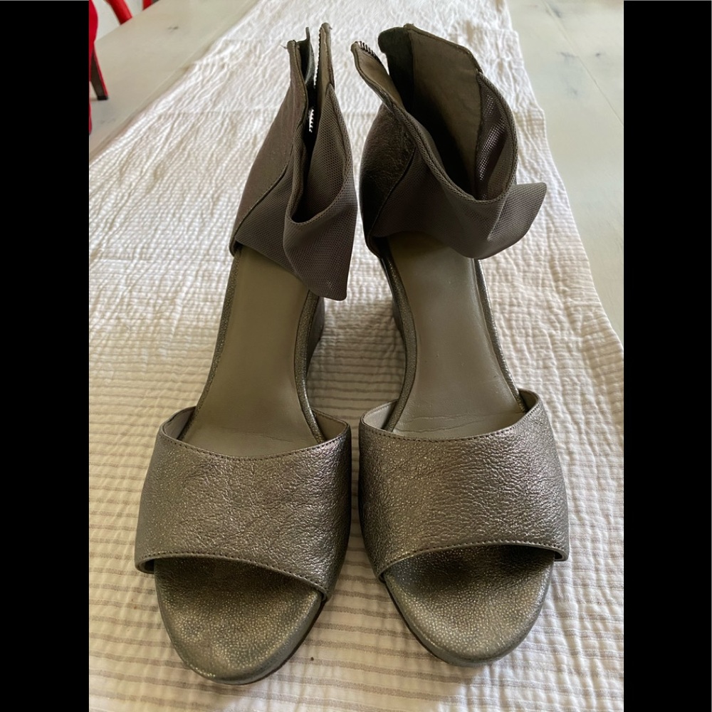 Platinum Eileen Fisher Sandals.